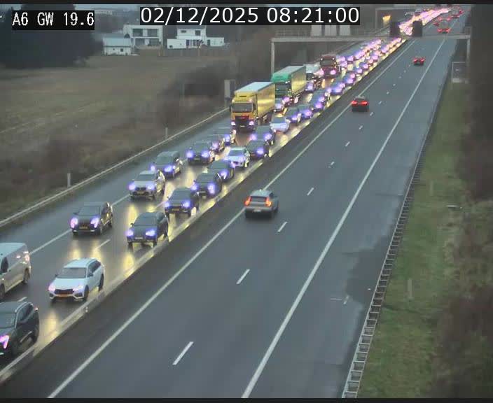 Traffic live webcam Luxembourg - Steinfort - A6 - BK 19.6 - direction Belgique
