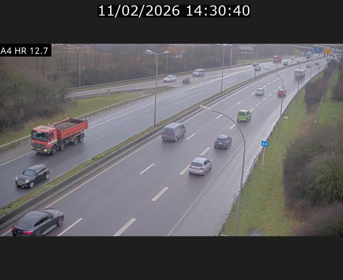 Traffic live webcam Luxembourg Esch sur Alzette - A4 - BK 12.7 - direction Esch-Belval