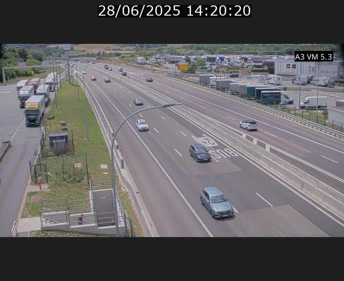 Traffic live webcam Luxembourg Aire de Berchem - A3 - BK 5 - direction France
