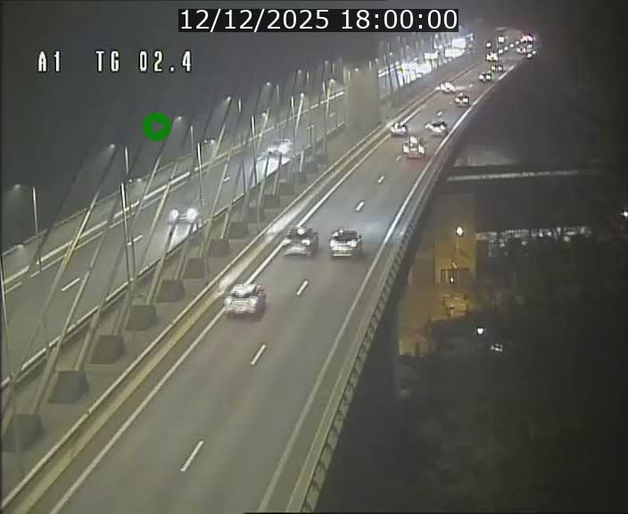 Traffic live webcam Luxembourg Sandweiler - A1 direction Luxembourg-ville - BK 2.4