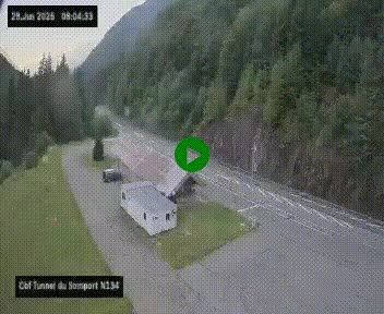 Webcam à l'entrée du tunnel du Somport, côté français, sur la N134, dans les Pyrénées, en direction de l'Espagne, à 1116 mètres d'altitude