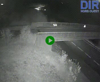 Webcam sur A84 à hauteur de Pont-Farcy, au niveau du pont autoroutier sur la Vire, au sud de Saint-Lô