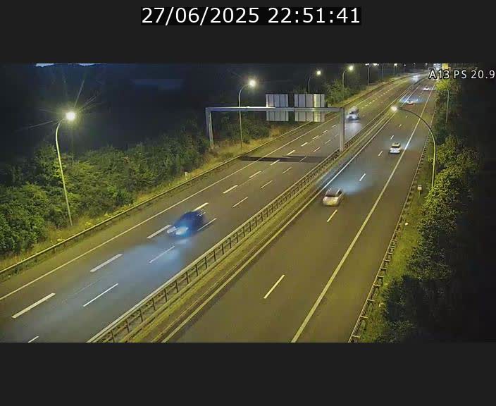Traffic live webcam Luxembourg Croix de Bettembourg, rond-point d'Hellange - A13 direction Allemagne - BK 20.9