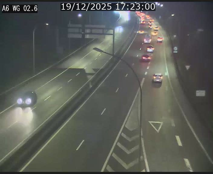 Traffic live webcam Luxembourg Croix de Cessange - A6 - BK 2.6 - direction France/Allemagne