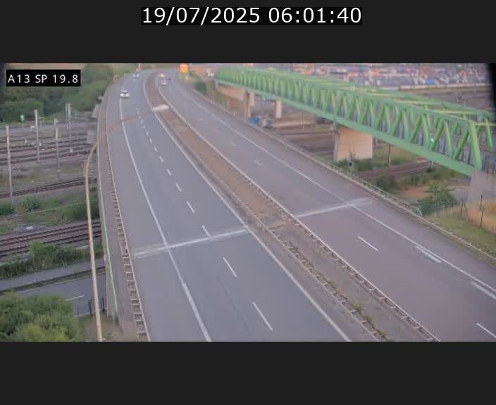 Traffic live webcam Luxembourg Croix de Bettembourg - A13 direction Esch-sur-Alzette - BK 19.8