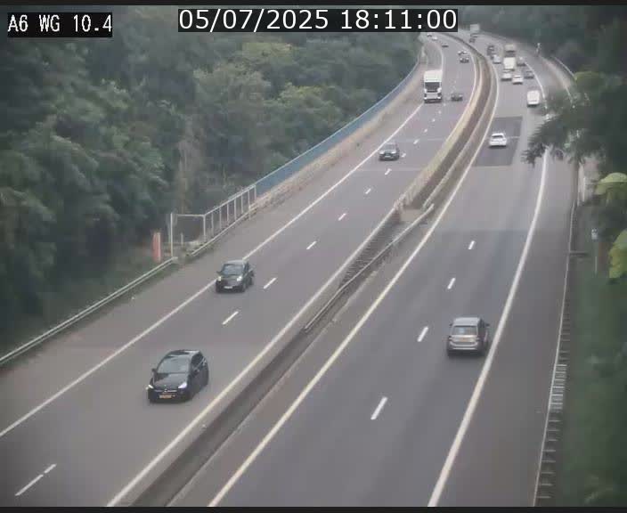 Traffic live webcam Luxembourg Mamer - A6 - BK 10.4 - direction Luxembourg/France/Allemagne