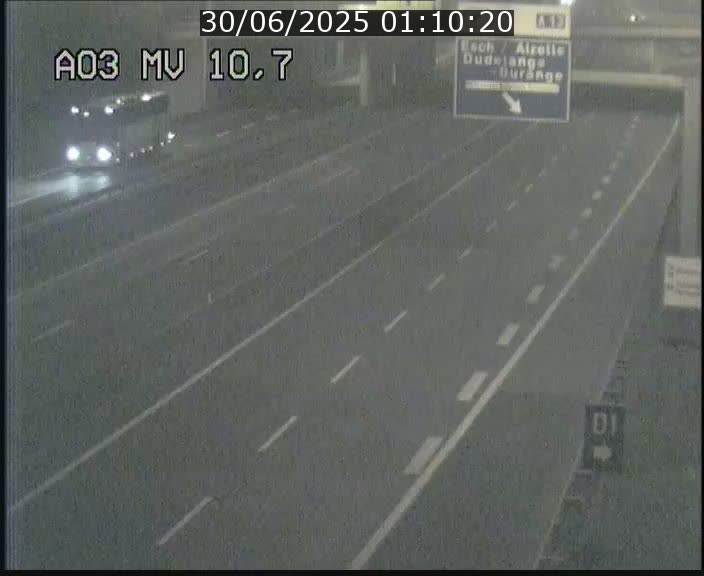 Traffic live webcam Luxembourg Croix de Bettembourg - A3 - BK 10.7 - direction France