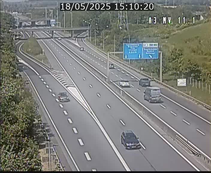 Traffic live webcam Luxembourg Croix de Bettembourg A3 - BK 11.1 - direction Luxembourg-ville