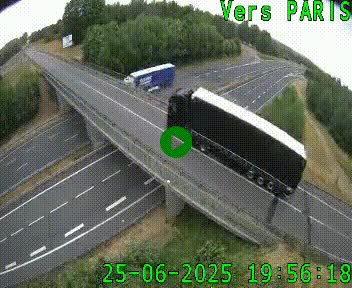 Clone of Caméra routière sur l'autoroute A20 au nord de Limoges, à la jonction avec la N520. Vue orientée vers Paris