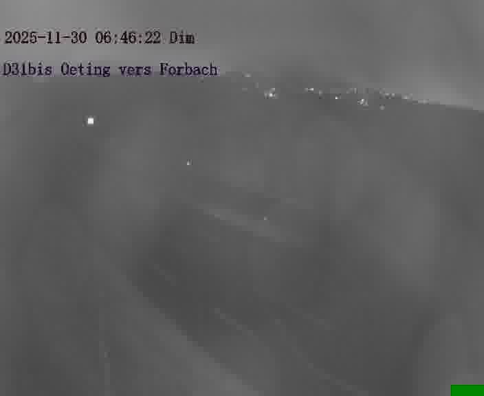 Caméra routière située sur D31bis (France) à Oeting, orientée vers Forbach, surveillant en continu la circulation locale et régionale.