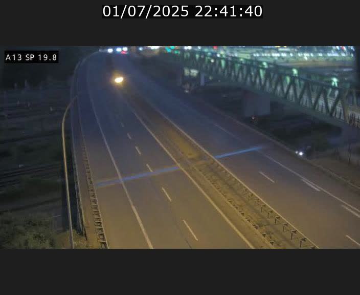 Traffic live webcam Luxembourg Croix de Bettembourg - A13 direction Esch-sur-Alzette - BK 19.8