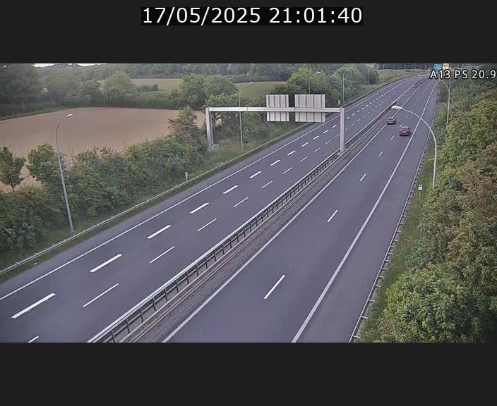Traffic live webcam Luxembourg Croix de Bettembourg, rond-point d'Hellange - A13 direction Allemagne - BK 20.9