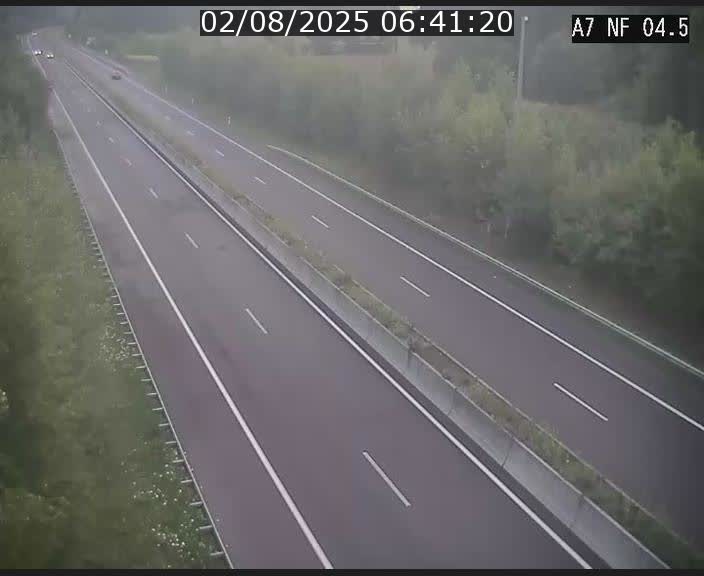 Caméra autoroute Luxembourg A7 - Passage à gibier Rëngelbour - direction Tunnel Grouft
