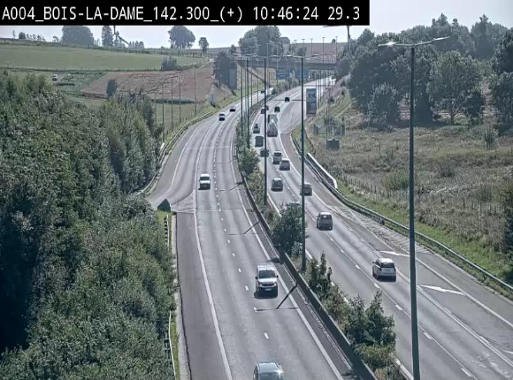 Webcam située entre la sortie 29 Neufchâteau et la jonction avec l'E25 en direction de Liège et Luxembourg
