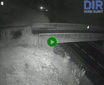 Webcam sur A84 à hauteur de Pont-Farcy, au niveau du pont autoroutier sur la Vire, au sud de Saint-Lô