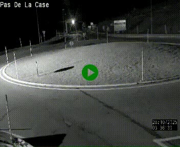 Webcam sur la N22 au niveau du poste frontière entre la France et Andorre à proximité de Pas de la Case à plus de 2000 mètres d'altitude