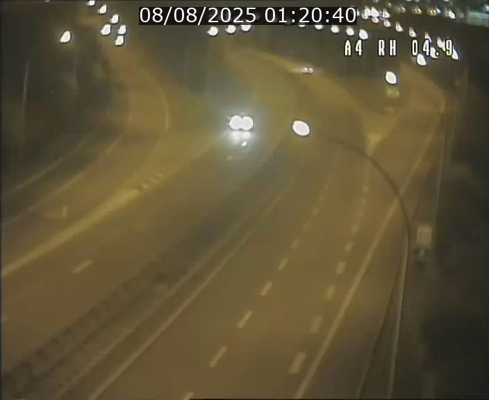 Traffic live webcam Luxembourg Leudelange - A4 - BK 4.9 - direction Luxembourg