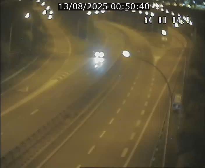 Traffic live webcam Luxembourg Leudelange - A4 - BK 4.9 - direction Luxembourg