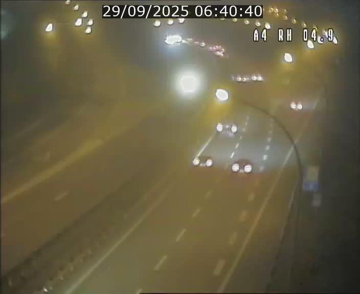 Traffic live webcam Luxembourg Leudelange - A4 - BK 4.9 - direction Luxembourg