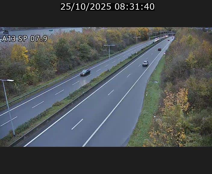 Traffic live webcam Luxembourg Jonction Lankelz - A13 direction Pétange - BK 7.9