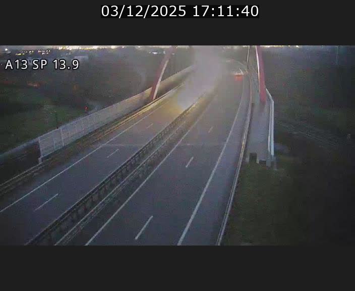Traffic live webcam Luxembourg Kayl - A13 direction Esch-sur-Alzette/Luxembourg-ville - BK 13.9