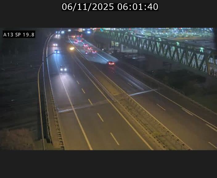 Traffic live webcam Luxembourg Croix de Bettembourg - A13 direction Esch-sur-Alzette - BK 19.8