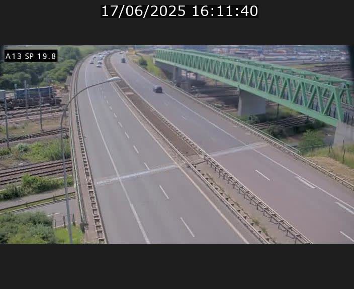 Traffic live webcam Luxembourg Croix de Bettembourg - A13 direction Esch-sur-Alzette - BK 19.8