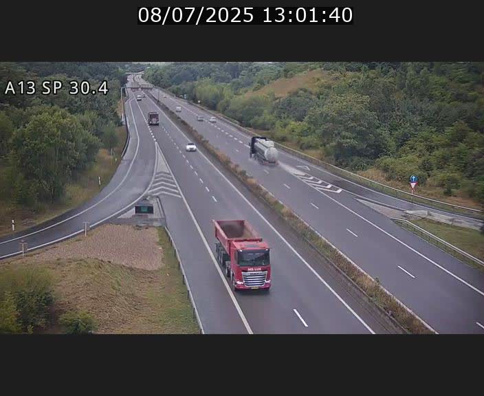 Traffic live webcam Luxembourg Altwies - A13 direction Luxembourg-ville - BK 30.4