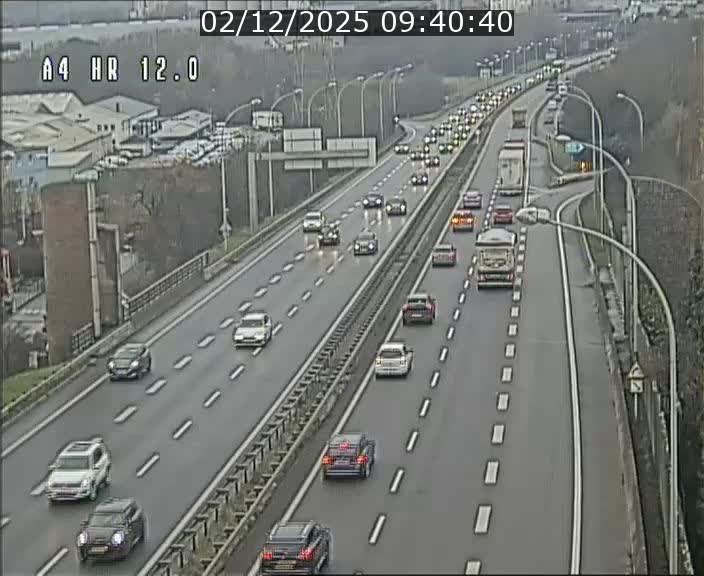 Traffic live webcam Luxembourg Jonction Foetz - A4 - BK 12.0 - direction Esch sur Alzette