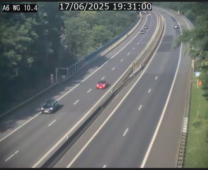 Traffic live webcam Luxembourg Mamer - A6 - BK 10.4 - direction Luxembourg/France/Allemagne