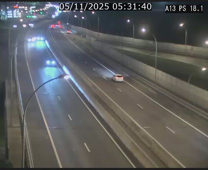 Traffic live webcam Luxembourg Dudelange - A13 direction Croix de Bettembourg - BK 18.1