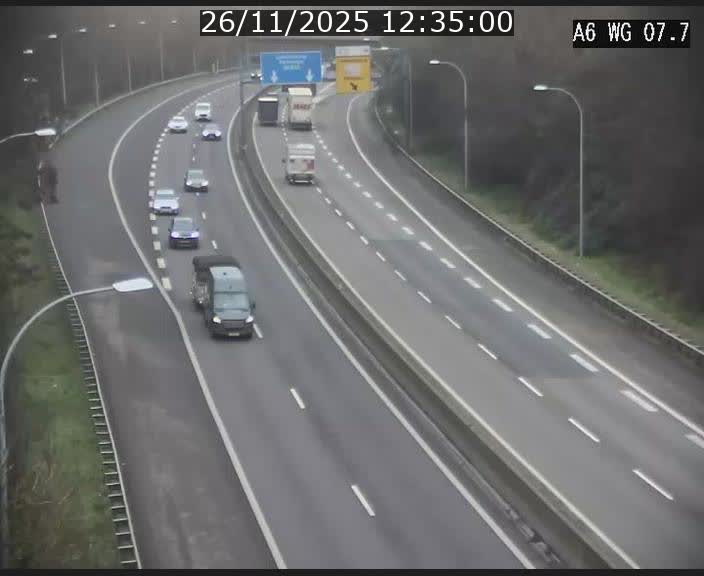 Traffic live webcam Luxembourg - Bridel - A6 - BK 7.7 - direction Belgique