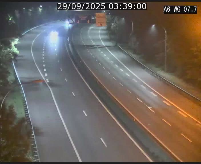 Traffic live webcam Luxembourg - Bridel - A6 - BK 7.7 - direction Belgique