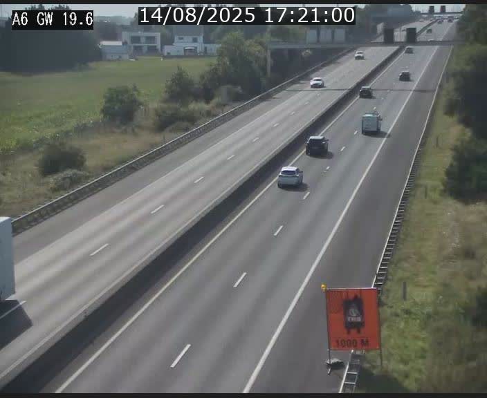 Traffic live webcam Luxembourg - Steinfort - A6 - BK 19.6 - direction Belgique