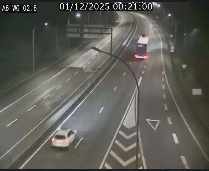 Traffic live webcam Luxembourg Croix de Cessange - A6 - BK 2.6 - direction France/Allemagne