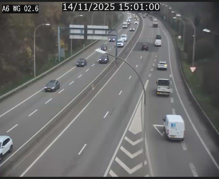 Traffic live webcam Luxembourg Croix de Cessange - A6 - BK 2.6 - direction France/Allemagne