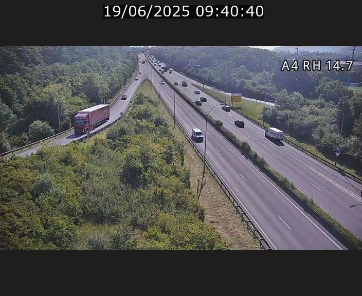 Traffic live webcam Luxembourg Jonction Lankelz - A4 - BK 14.7 - direction Luxembourg