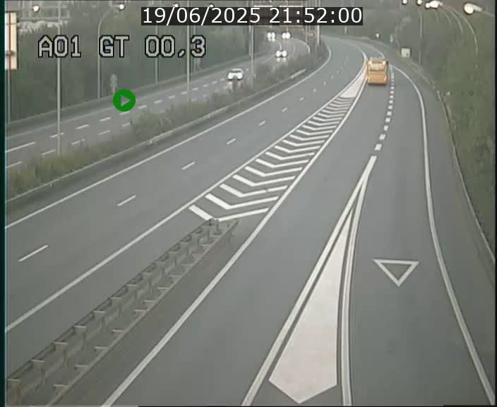 Traffic live webcam Luxembourg Croix de Gasperich - A1 direction Kirchberg - BK 0.3