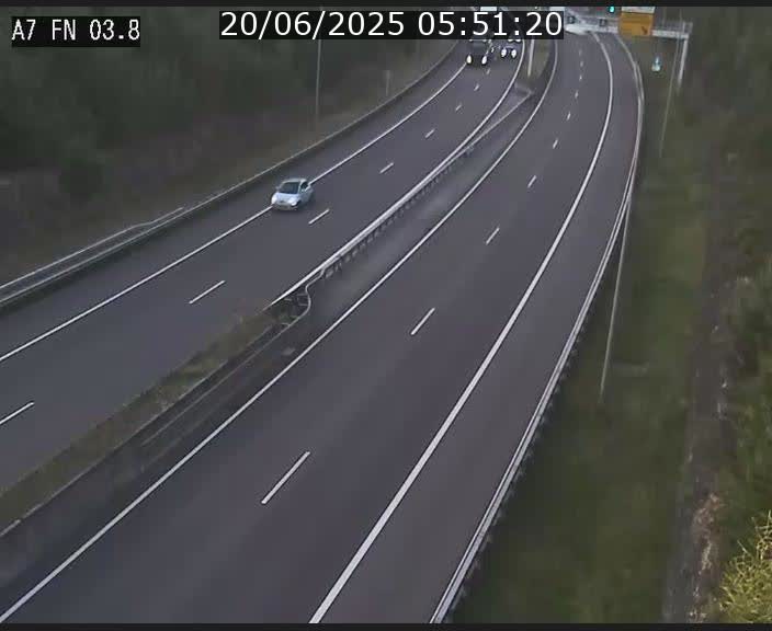 Caméra autoroute Luxembourg A7 - Passage à gibier Rëngelbour - direction Tunnel Stafelter