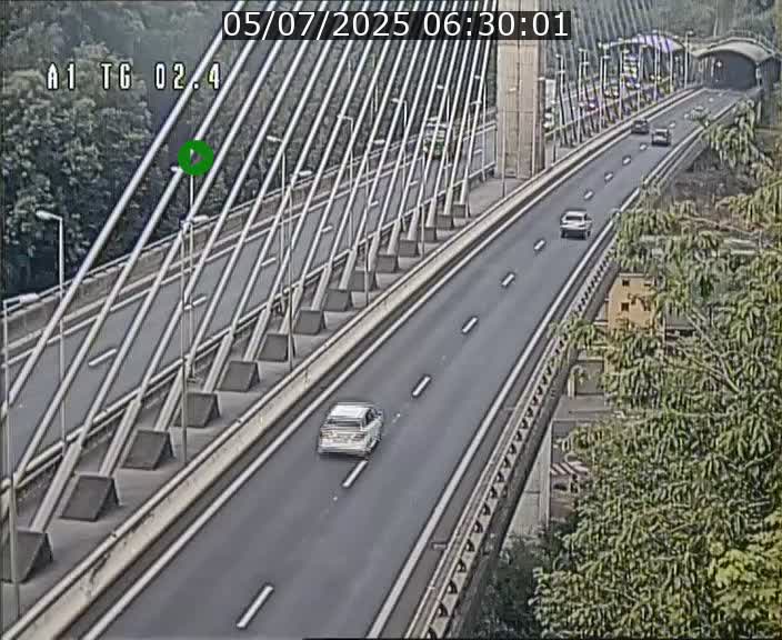 Traffic live webcam Luxembourg Sandweiler - A1 direction Luxembourg-ville - BK 2.4