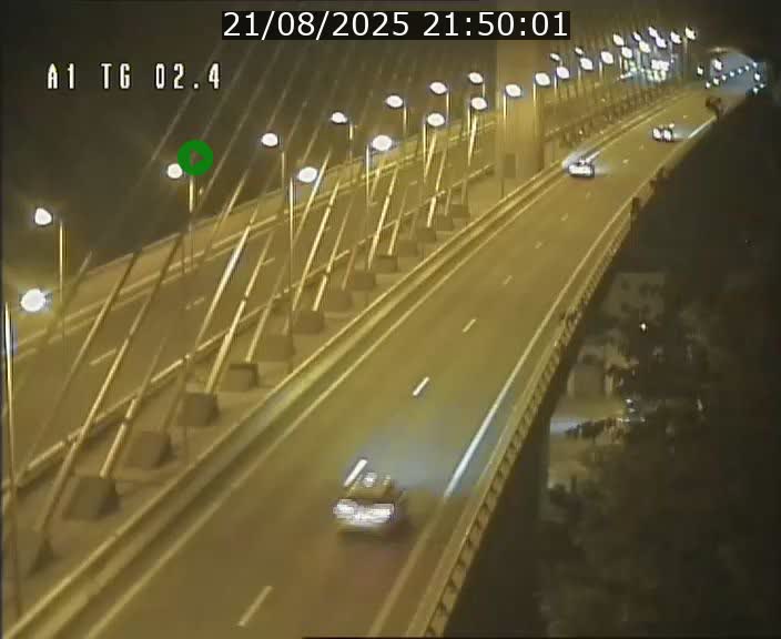 Traffic live webcam Luxembourg Sandweiler - A1 direction Luxembourg-ville - BK 2.4