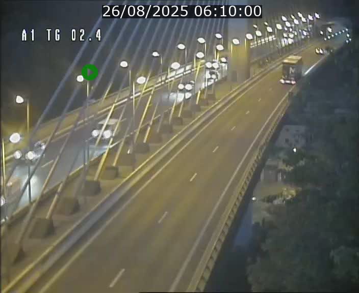 Traffic live webcam Luxembourg Sandweiler - A1 direction Luxembourg-ville - BK 2.4