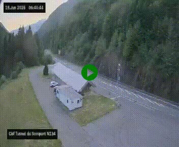 Webcam à l'entrée du tunnel du Somport, côté français, sur la N134, dans les Pyrénées, en direction de l'Espagne, à 1116 mètres d'altitude