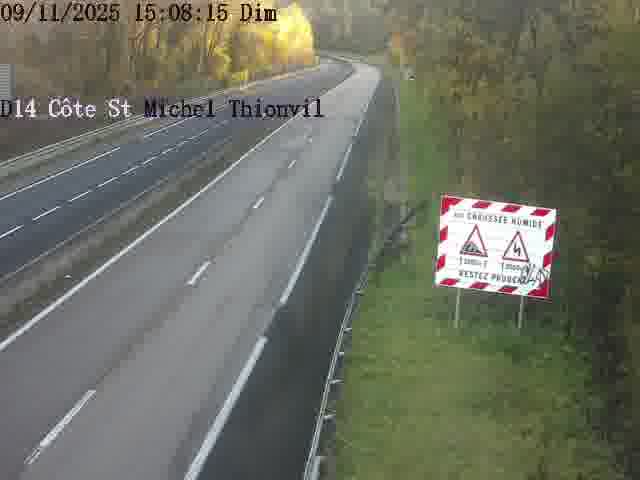 Webcam sur la D14, dans la côte Saint-Michel. Vue orientée vers Thionville