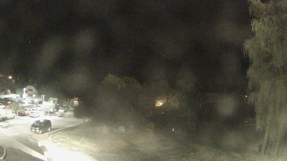 Webcam au niveau de la mairie du village du Bourg d'Oisans, aux pieds de l'Alpe d'Huez et aux portes du parc des Écrins