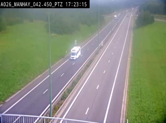 Webcam autoroute A26/E25 à hauteur de Manhay, à la jonction avec la N651 en direction de Liège - BK 42.4