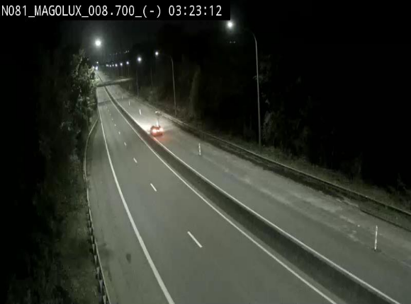 Webcam sur la N81 (E411) à hauteur de la jonction avec la N883. Vue orientée vers Arlon