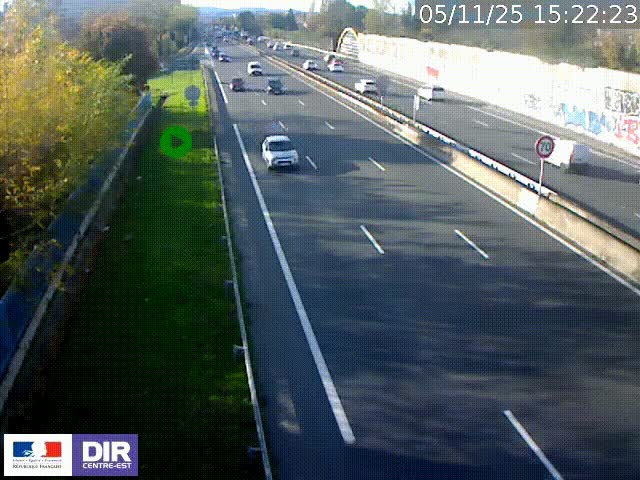 Webcam à Bron sur l'A43 à la jonction avec le boulevard périphérique de Lyon (D383). Vue orientée vers Lyon