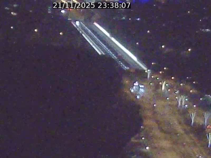 Webcam sur l'avenue John Fitzgerald Kennedy (N51) avec vue sur le Pont rouge (Pont Grande Duchesse Charlotte), l'arrêt Pfaffenthal et l'entrée du quartier Kirchberg