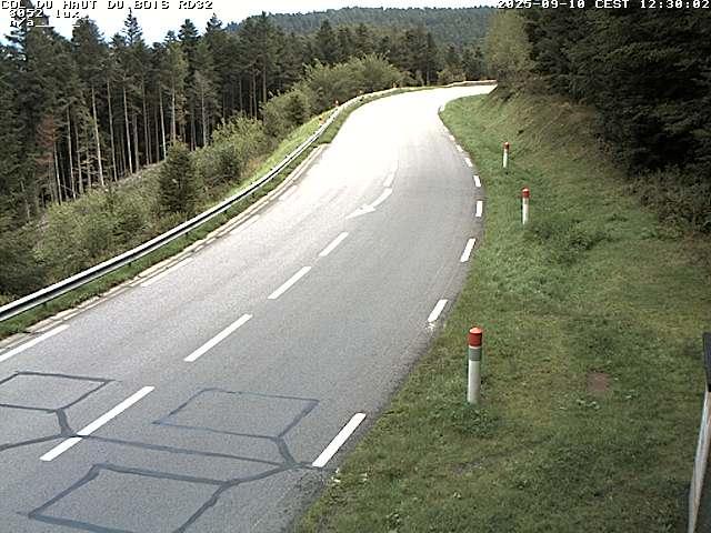 Webcam à 406 mètres d'altitude au niveau du col du haut du bois sur la RD32